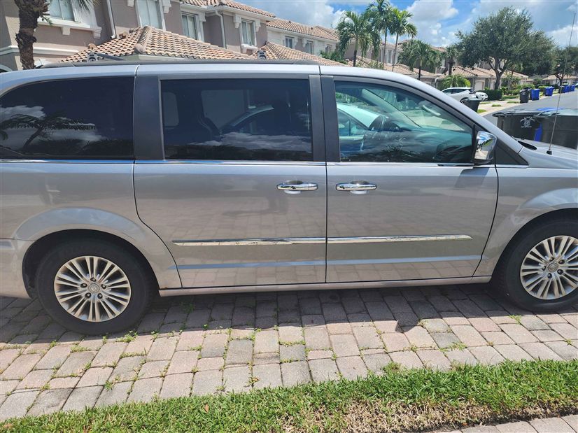 Mechanical 2015 Chrysler Town and Country